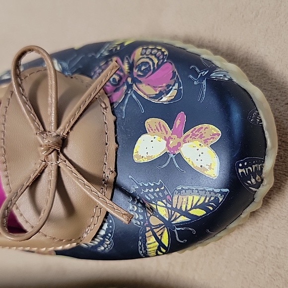 Chooka Duck Swimmer Navy Tan Butterfly Leather Trim Size 10 EUC - Picture 2 of 8